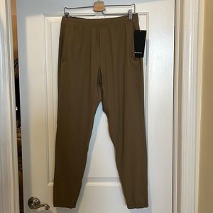 Lululemon. NWT. Surge jogger size Medium. Color artifact.